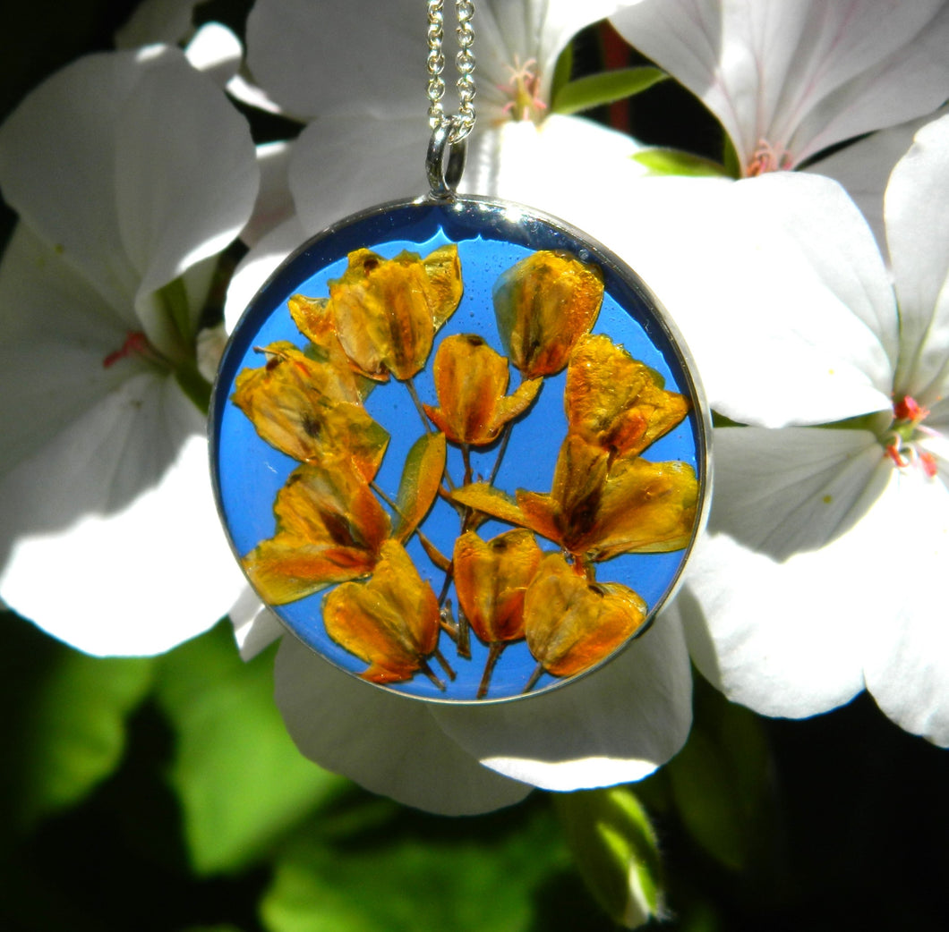 Irina Nazarova | 1.Pendant - Yellow flower |
