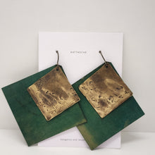 Load image into Gallery viewer, Kattasche | earrings |