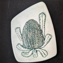 Load image into Gallery viewer, Fenja T. Ringl | Brooch - Banksia |
