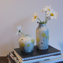 Load image into Gallery viewer, Celia Cramer | Billy buttons tsubo vase