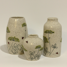 Load image into Gallery viewer, Celia Cramer | Parsley tsubo vase