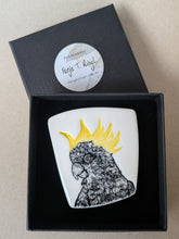 Load image into Gallery viewer, Fenja T. Ringl | Brooch – Cockatoo |