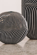 Load image into Gallery viewer, Hugo Curtis | Glass | With A Twist 1