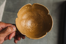 Load image into Gallery viewer, Jacky Lo | Ceramics | Petal Cup (caramel)