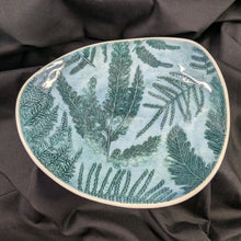 Load image into Gallery viewer, Fenja T. Ringl | Fern dish - large |