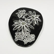 Load image into Gallery viewer, Fenja T. Ringl | Brooch - Flannel Flower |