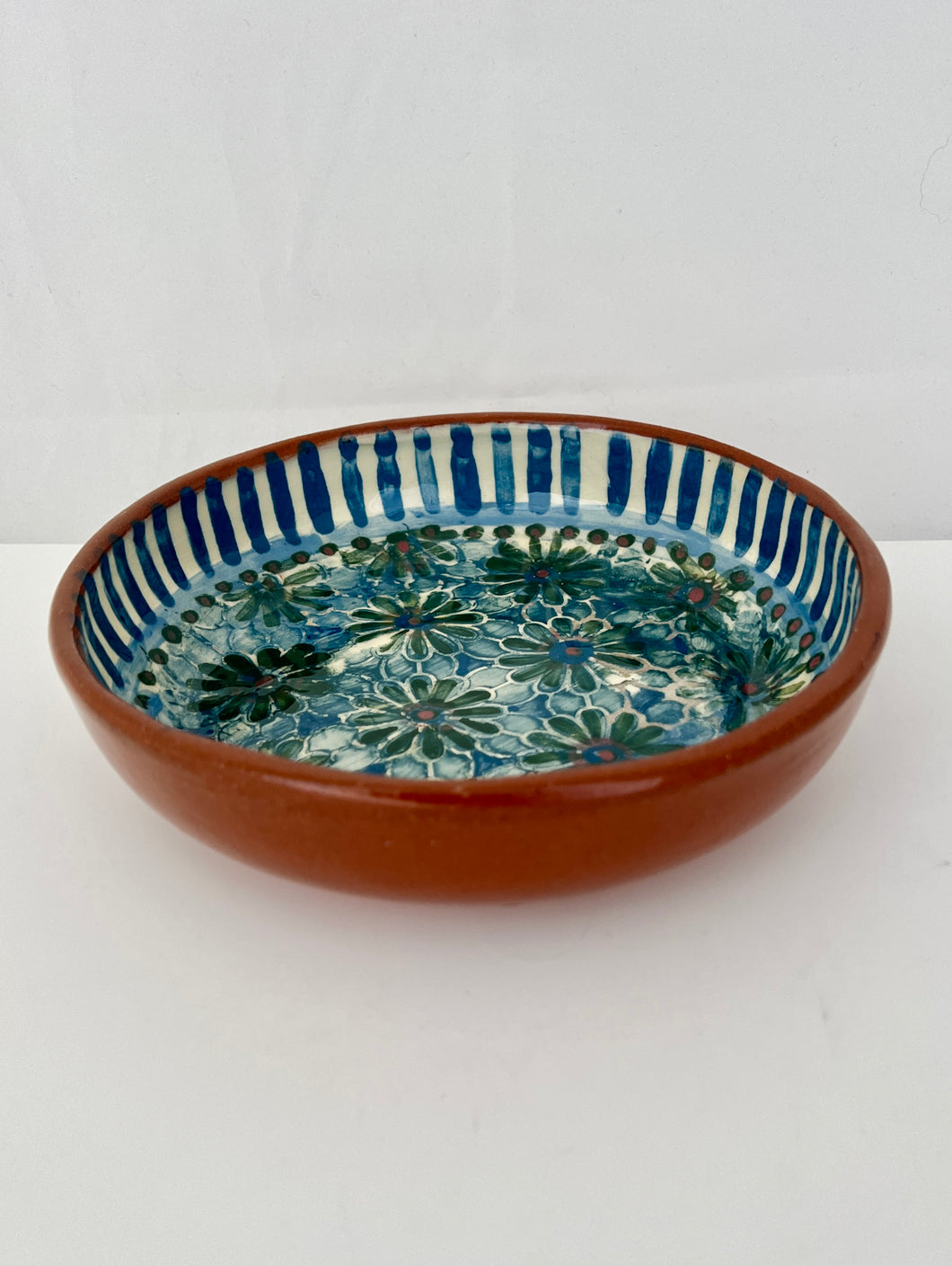 Gabrielle Powell   Bandicoot Pottery  |  |