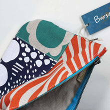 Load image into Gallery viewer, Bursaria Workshop | Large zip purse |
