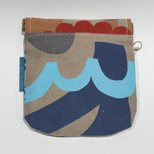 Load image into Gallery viewer, Bursaria Workshop | Small snap purse |