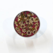 Load image into Gallery viewer, Irina Nazarova | Ring | Cream flowers on red