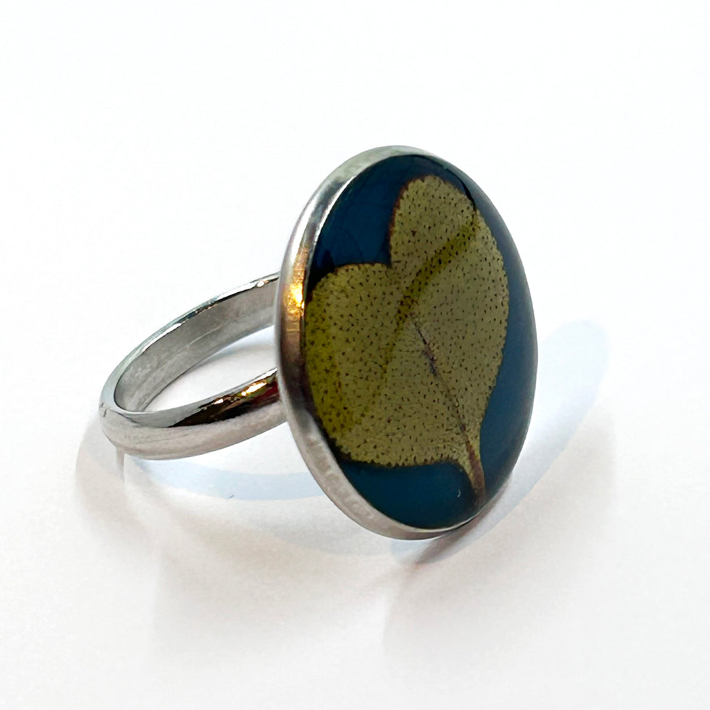 Irina Nazarova | Ring | Heart-shaped leaf
