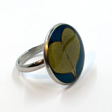 Load image into Gallery viewer, Irina Nazarova | Ring | Heart-shaped leaf