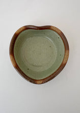 Load image into Gallery viewer, Daniel Lafferty  Bandicoot Pottery  | Heart bowl | Stoneware