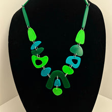 Load image into Gallery viewer, Skitty Kitty | Necklace | Archie forest