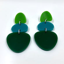 Load image into Gallery viewer, Skitty Kitty | Earrings | Forest pebbles