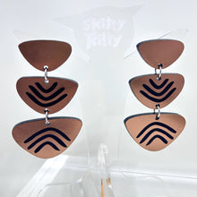 Load image into Gallery viewer, Skitty Kitty | Earrings | Roberta etch