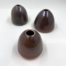 Load image into Gallery viewer, Michelle Watson | Bud vase brown |