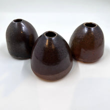 Load image into Gallery viewer, Michelle Watson | Bud vase brown |