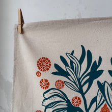 Load image into Gallery viewer, Abby Bursaria Workshop | Tea towel - Bouquet