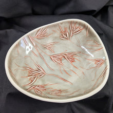 Load image into Gallery viewer, Fenja T. Ringl | kangaroo dish - small |