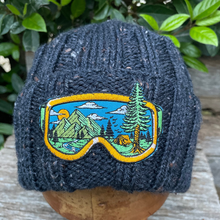 Load image into Gallery viewer, MicMac Design | Ski goggles beanie
