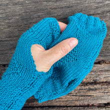 Load image into Gallery viewer, MicMac Design | Blue diamond fingerless gloves