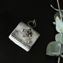 Load image into Gallery viewer, Vspora Art | Silver Paper Book Necklace |