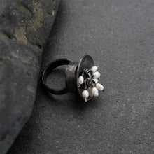 Load image into Gallery viewer, Vspora Art | Pearl Silver Ring |