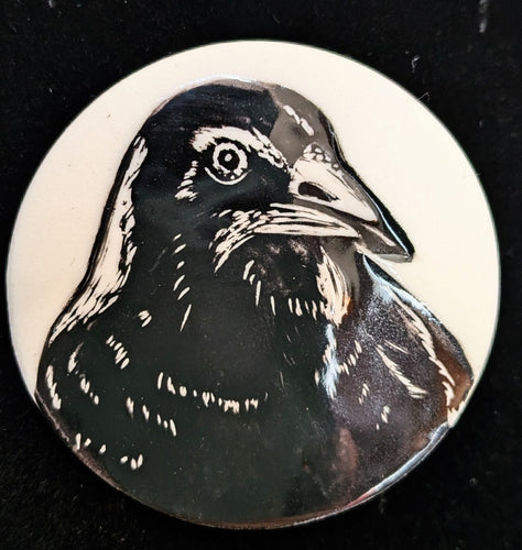 Fenja T. Ringl | Brooch - Magpie Scout |