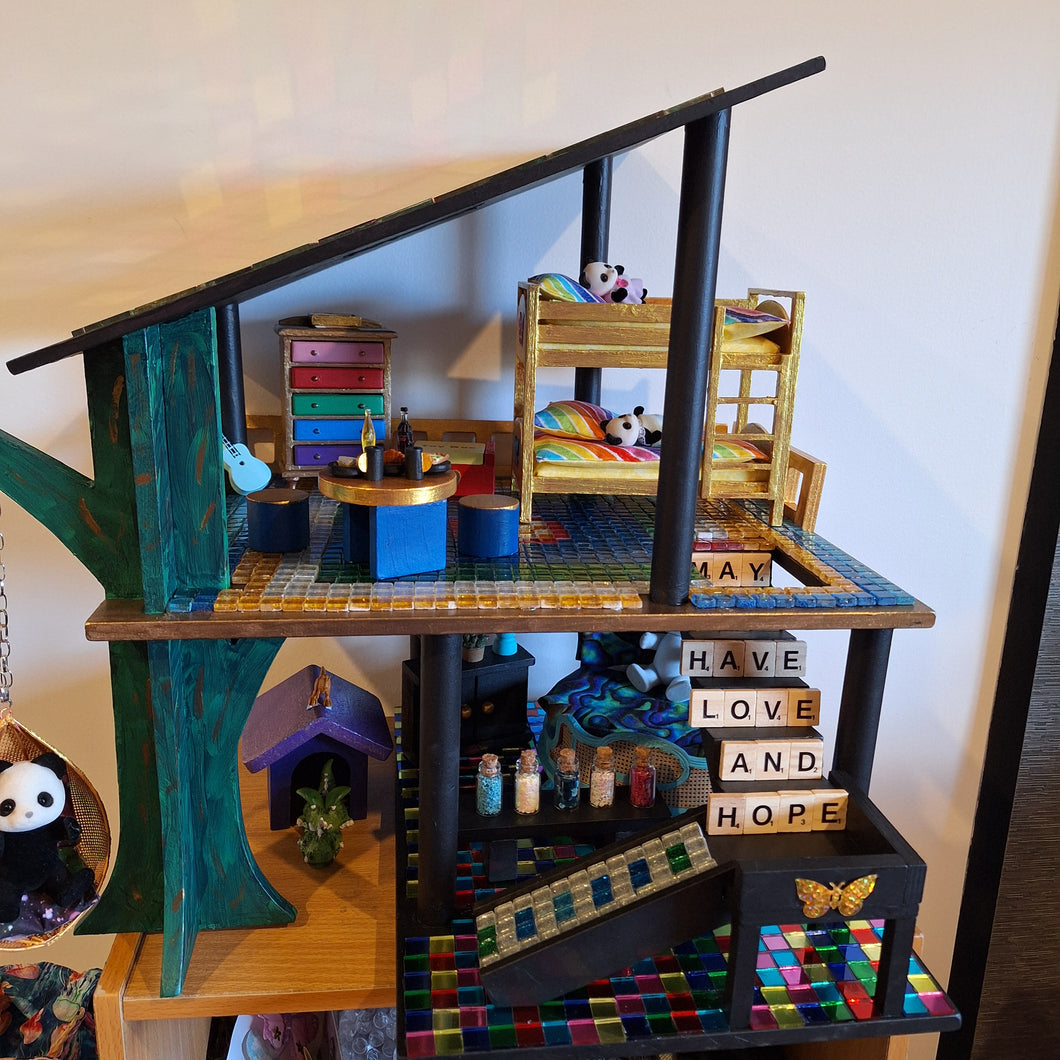 Nicci Carlsen | Mixed Media | Rainbow animal house