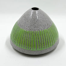 Load image into Gallery viewer, Muddy Ducks Clay | Speckled bud vase