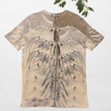 Load image into Gallery viewer, Refolia Collection | Heron in Flight T-shirt |