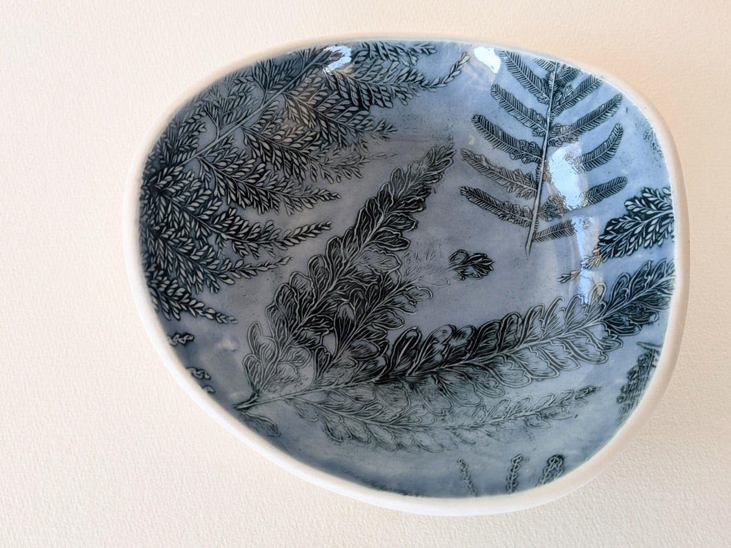 Fenja T. Ringl | Fern dish - medium |