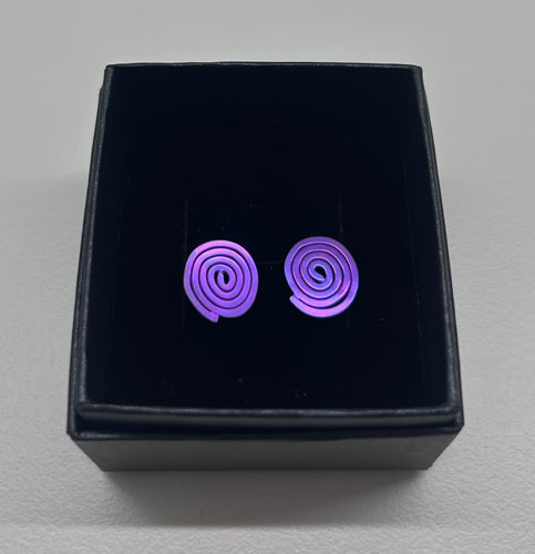 Sarah Augusta Murphy | Earrings | Scribble stud Purple